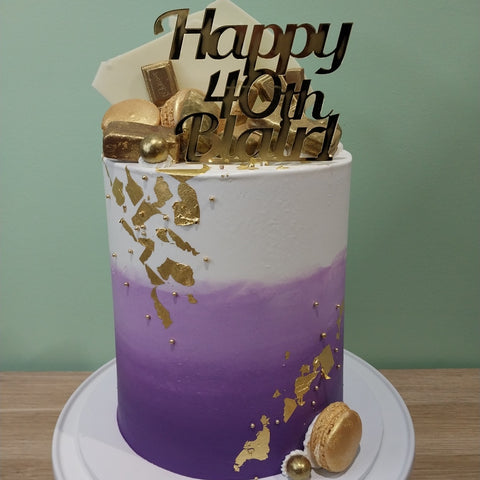 Tall Chocolates Cake Pastel