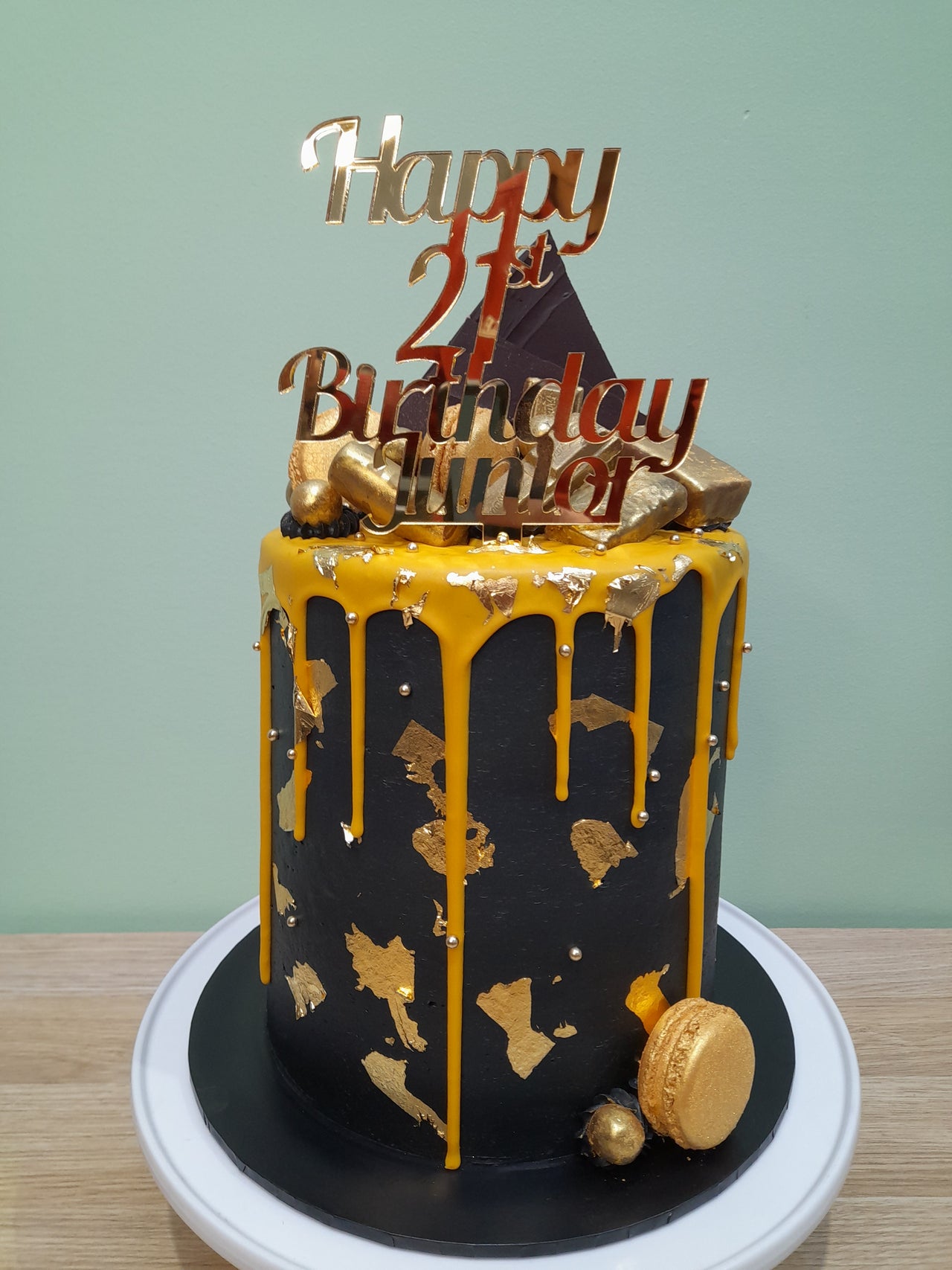 Online Cake Delivery Melbourne — Stylish Cakes Co.